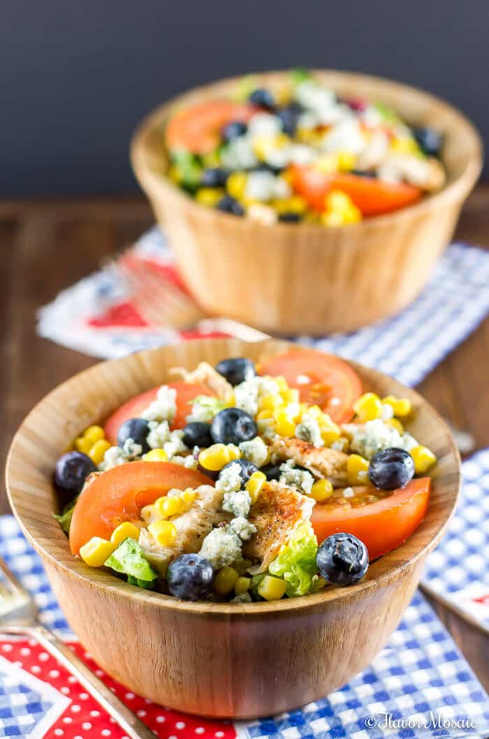 Blueberry Gorgonzola Farmer's Salad is a crisp summer salad made with fresh Florida blueberries, corn, and tomatoes and creamy gorgonzola cheese with grilled chicken that is perfect for lunch or dinner. #FreshFromFlorida #IC #ad